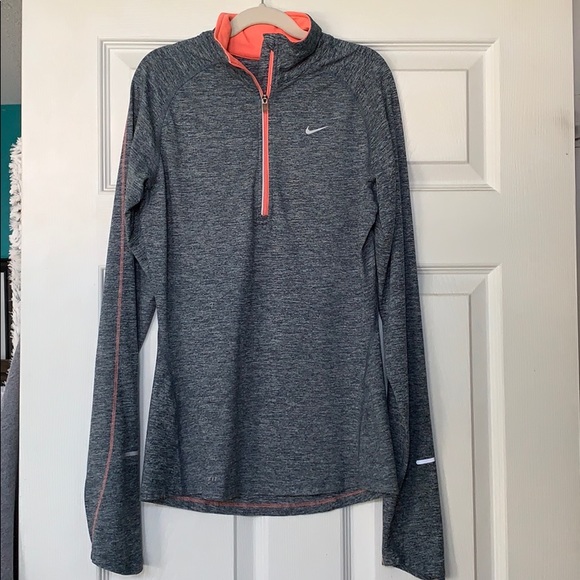 Nike Shirt - Picture 1 of 2